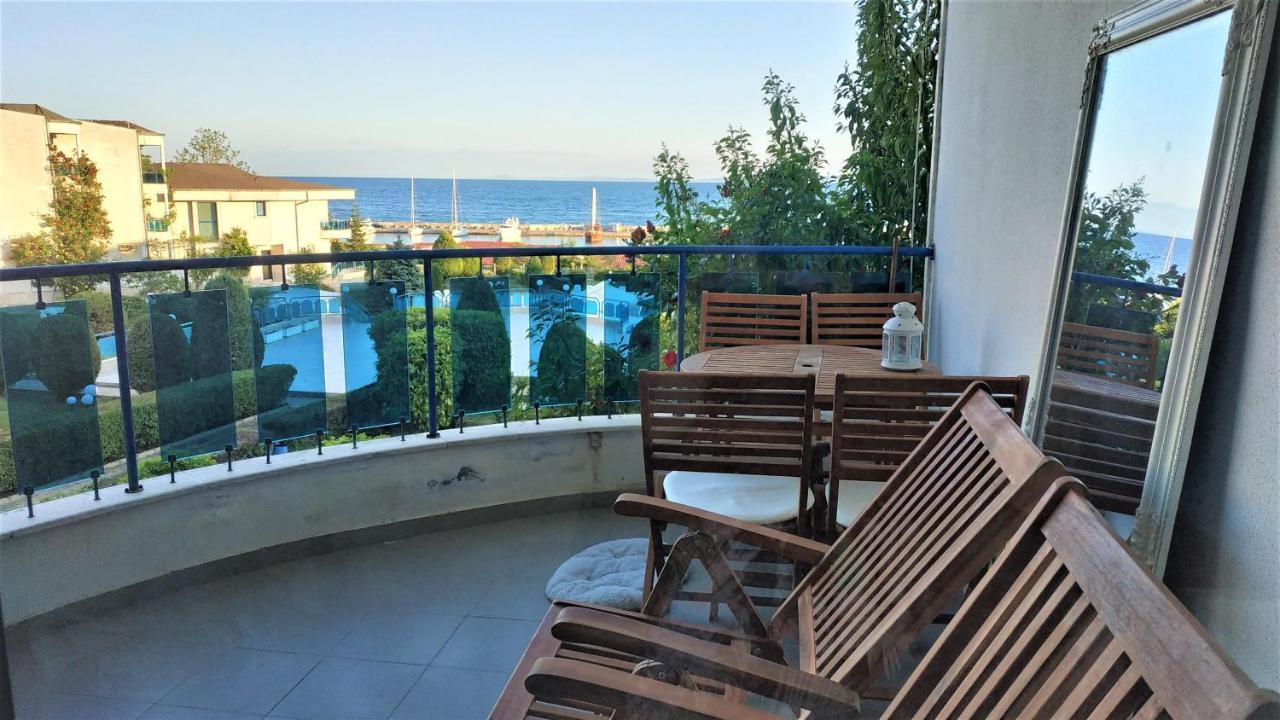 Baratero Vlas Marina Apartment Sveti Vlas Exterior foto