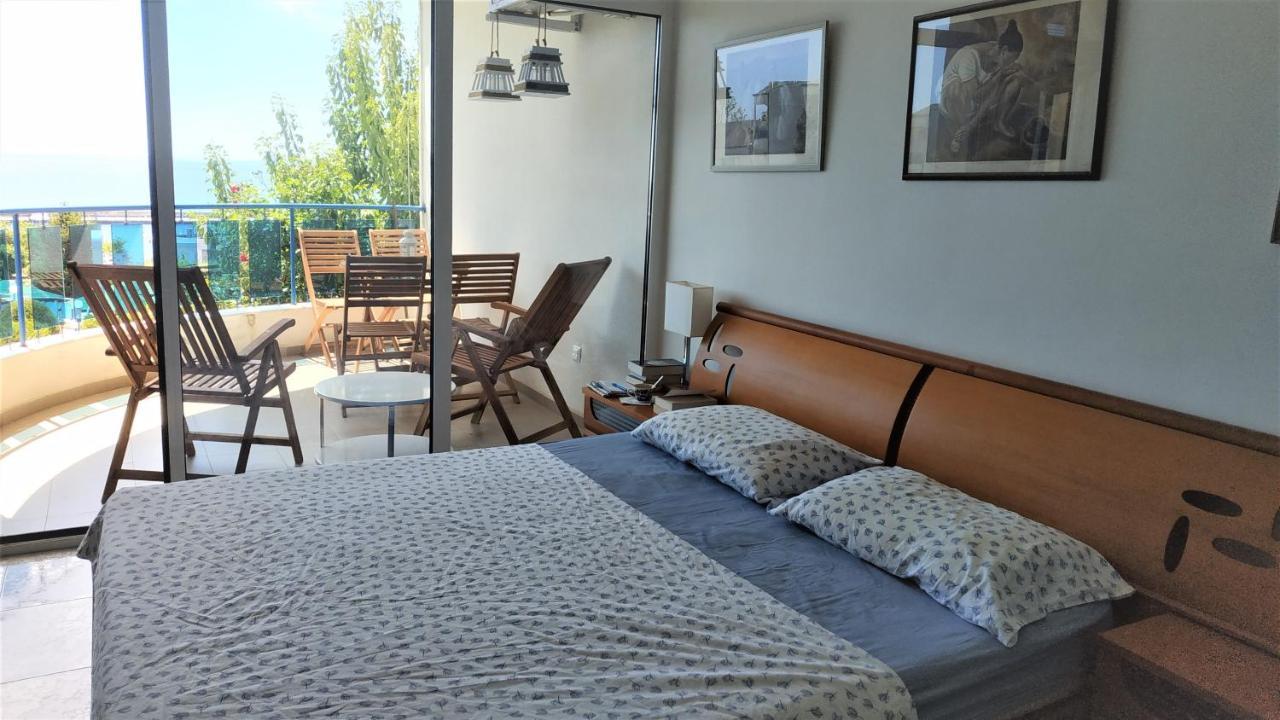 Baratero Vlas Marina Apartment Sveti Vlas Exterior foto