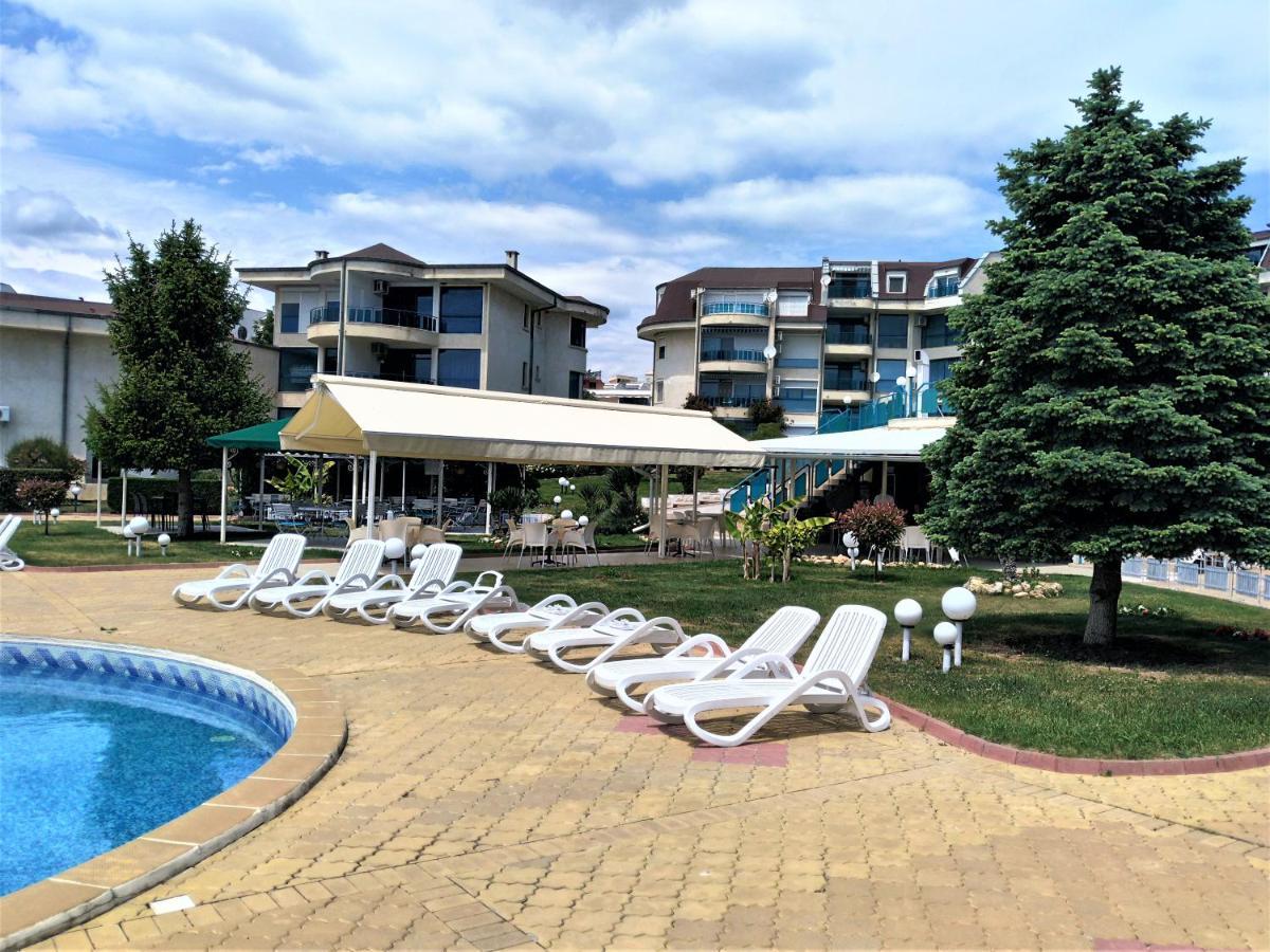 Baratero Vlas Marina Apartment Sveti Vlas Exterior foto