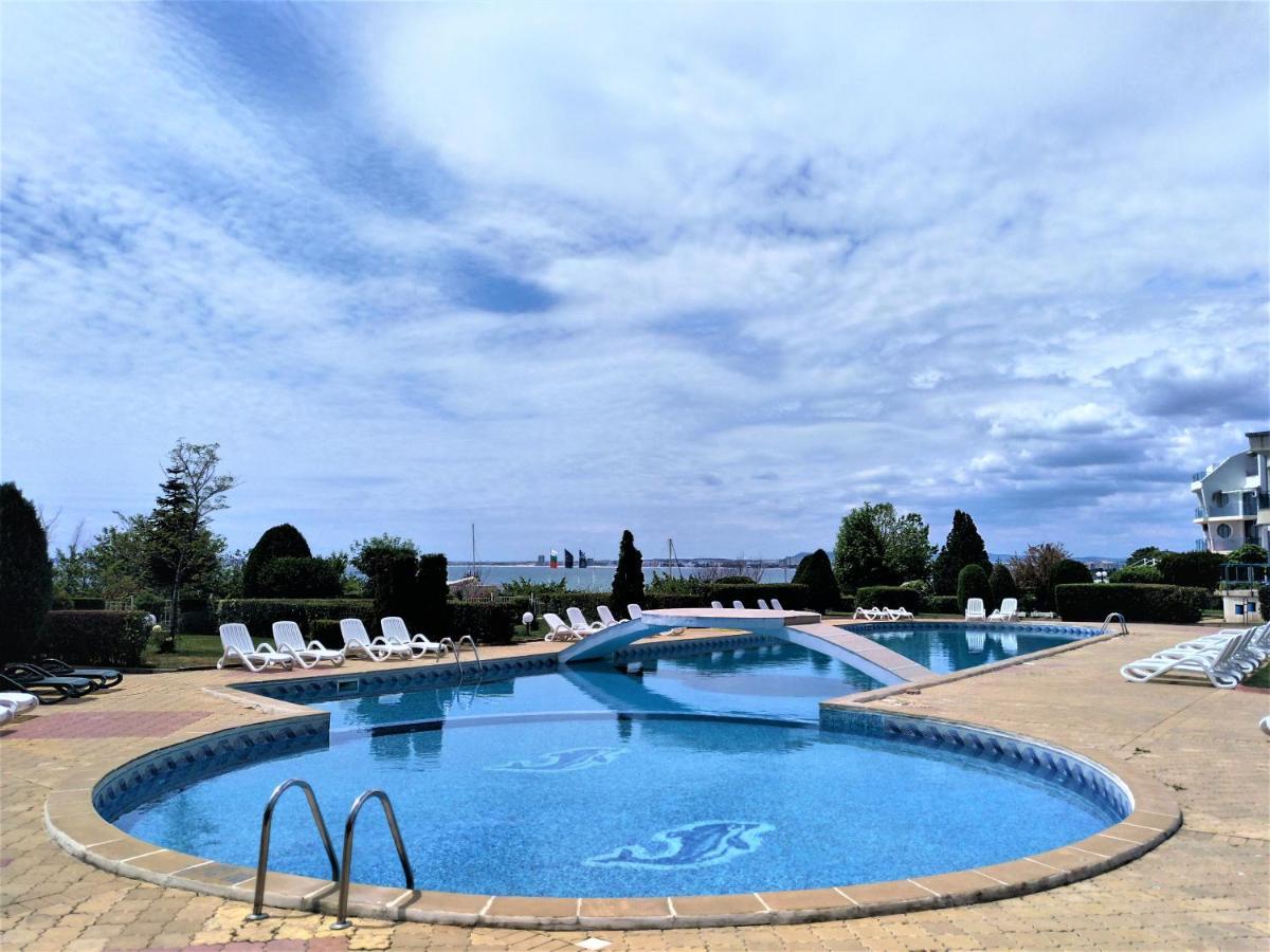 Baratero Vlas Marina Apartment Sveti Vlas Exterior foto