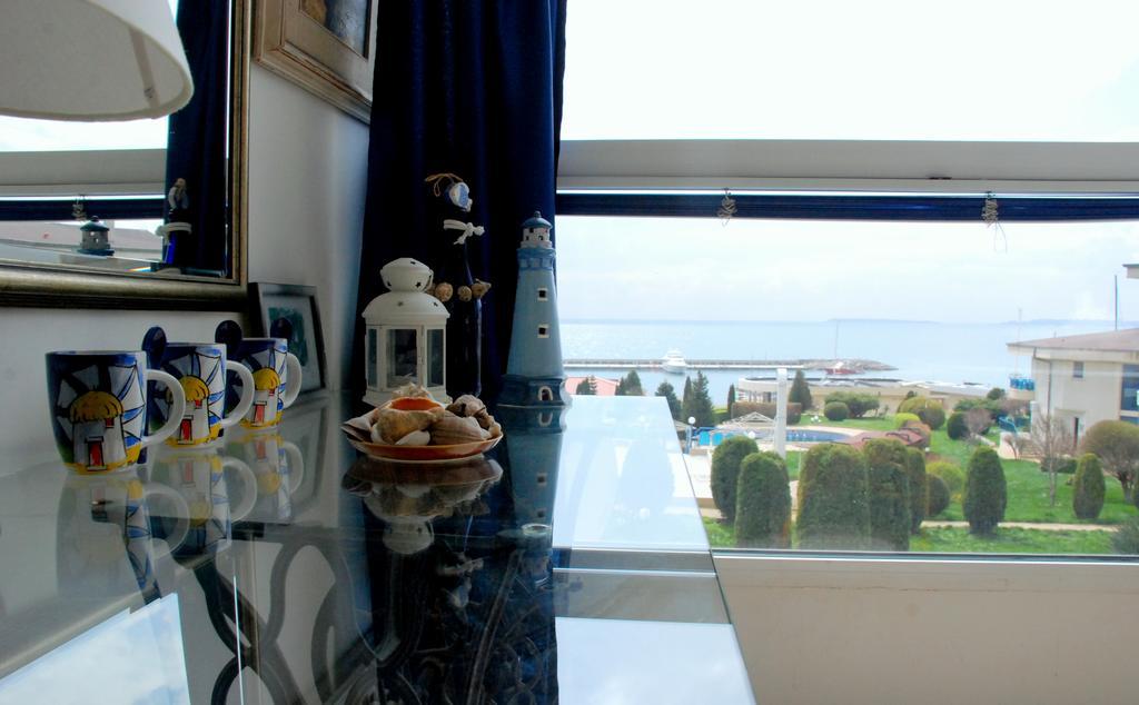 Baratero Vlas Marina Apartment Sveti Vlas Exterior foto