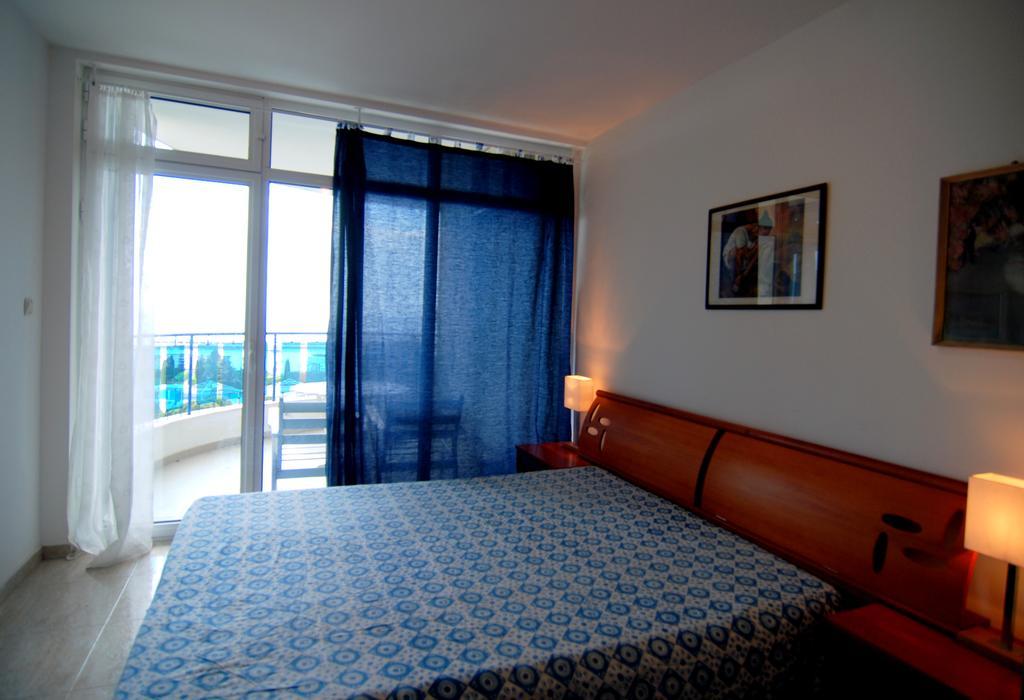 Baratero Vlas Marina Apartment Sveti Vlas Exterior foto